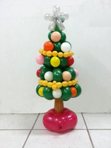 balloon Christmas tree
