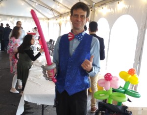 Magic Mike of MT Balloon Creations